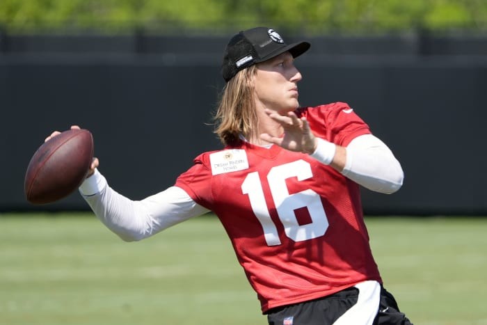 Jacksonville residents divided over Trevor Lawrence’s record-breaking contract extension